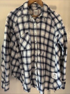 BDG Navy and White Plaid Button-Down Shirt Size M 💯Cotton